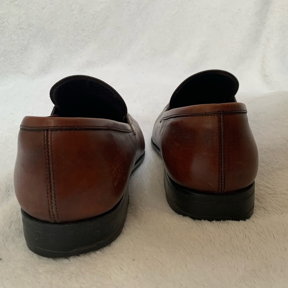Ferragamo size 8 leather shoes - Picture 5 of 7